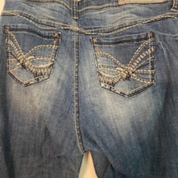 Jeans - Picture 3 of 4